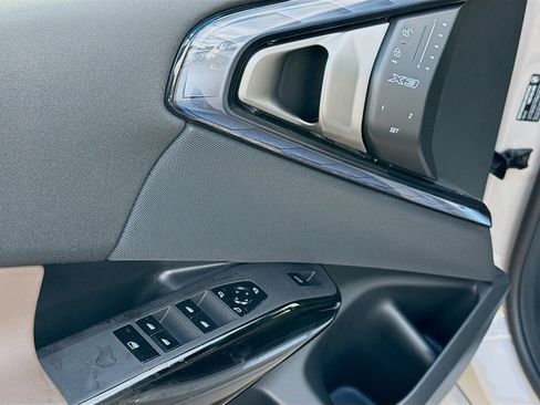 New 2026 BMW X3 xDrive30 w/ M Sport Package image 23