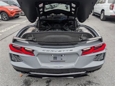 Used 2024 Chevrolet Corvette Stingray Premium Cpe w/ Z51 Performance Package image 13