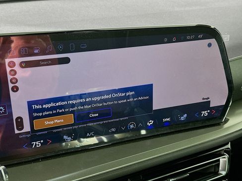 New 2025 Chevrolet Traverse LT w/ Driver Confidence Package FWD image 14