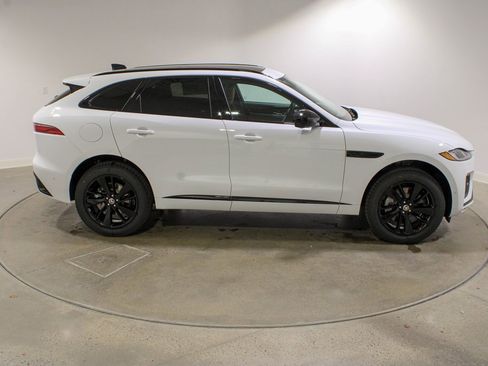 New 2026 Jaguar F-PACE R-Dynamic S image 6