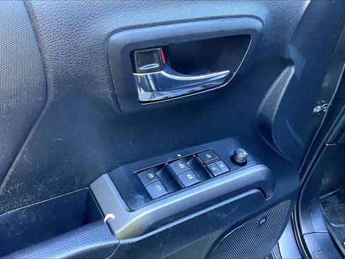 Certified 2023 Toyota Tacoma TRD Pro AWD/4WD image 32