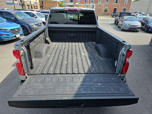 Used 2024 Chevrolet Silverado 2500 LTZ w/ LTZ Premium Package AWD/4WD image 8