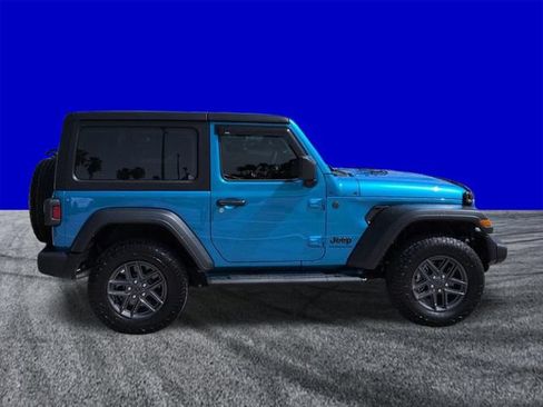 Used 2024 Jeep Wrangler Sport AWD/4WD image 3