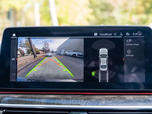 Used 2022 BMW 530i w/ Executive Package image 19