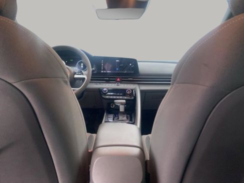 Used 2023 Hyundai Elantra SEL w/ Convenience Package image 35