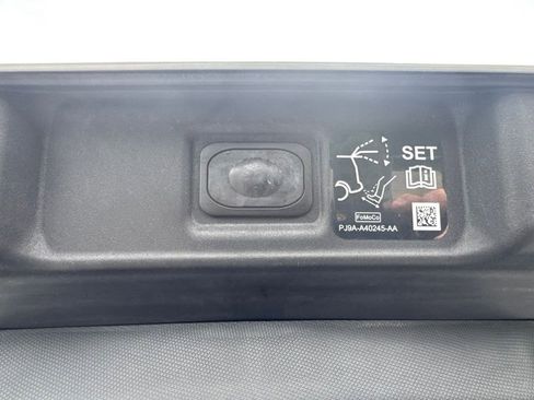 Used 2023 Ford Mustang Mach-E Premium AWD/4WD image 31