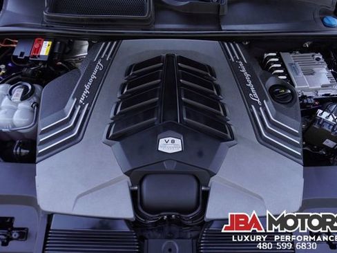 Used 2021 Lamborghini Urus AWD/4WD image 30