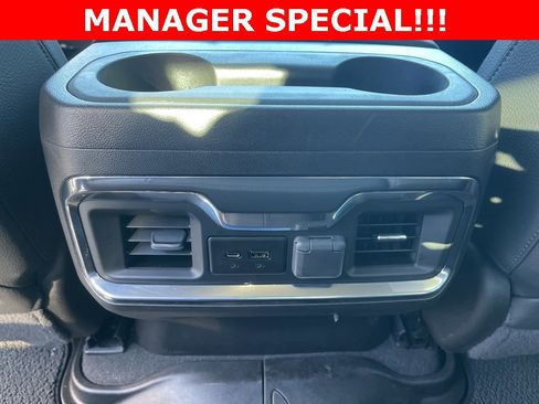 Certified 2022 GMC Sierra 2500 Denali w/ Denali Black Diamond Edition image 23