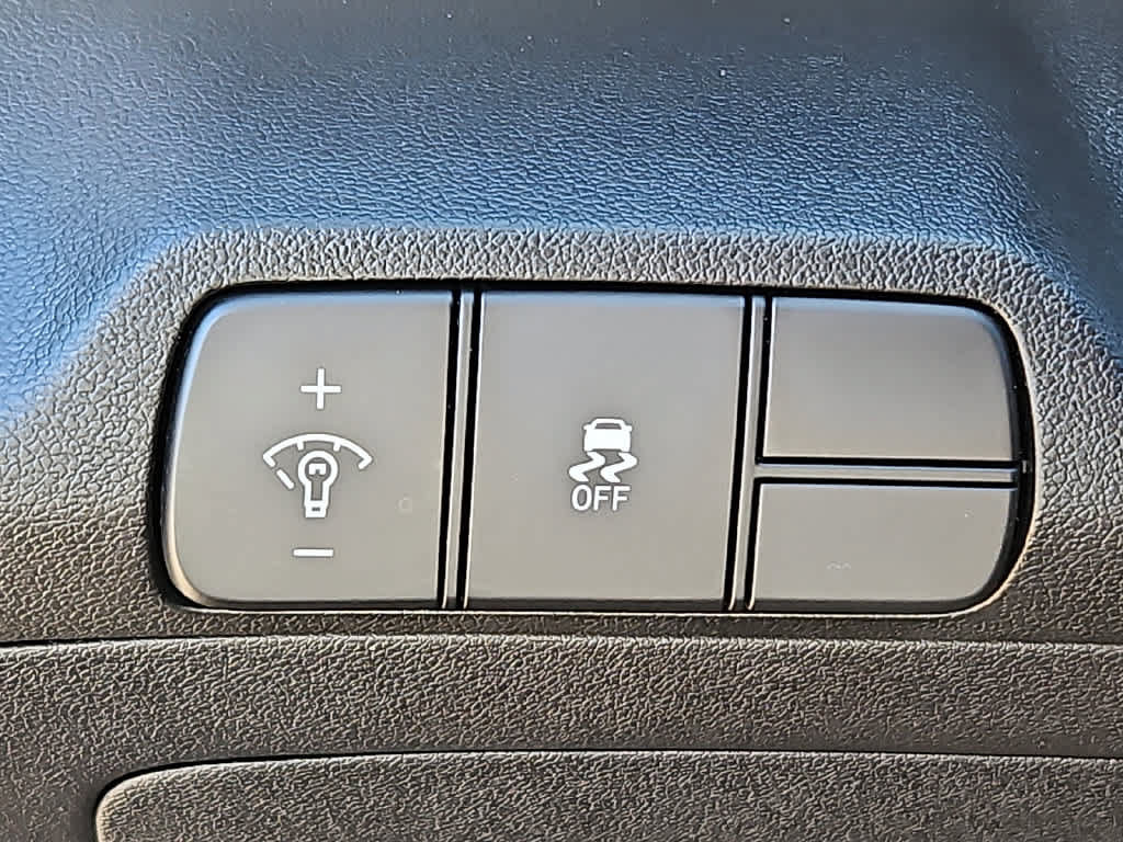 Used 2024 Hyundai Elantra SEL FWD image 23