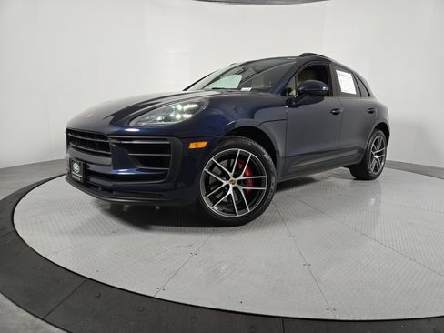 Used 2022 Porsche Macan S image 1