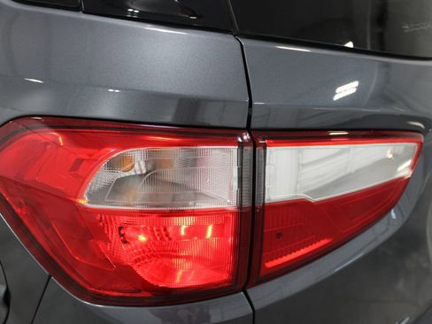 Used 2021 Ford EcoSport SE w/ SE Convenience Package image 21