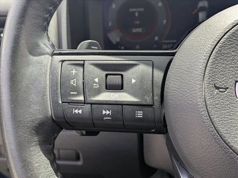 Used 2023 Nissan Rogue Platinum AWD/4WD image 12
