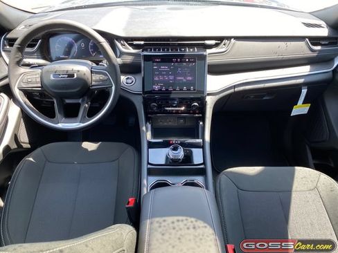 New 2026 Jeep Grand Cherokee L 4WD image 10