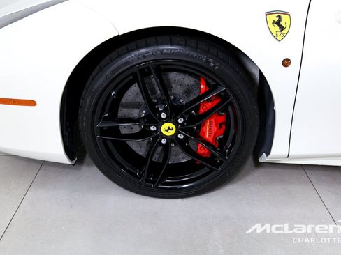 Used 2019 Ferrari 488 GTB RWD image 28