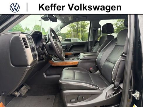 Used 2018 Chevrolet Silverado 1500 High Country AWD/4WD image 12