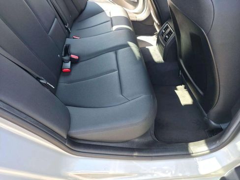 Used 2017 BMW 320i Sedan image 22