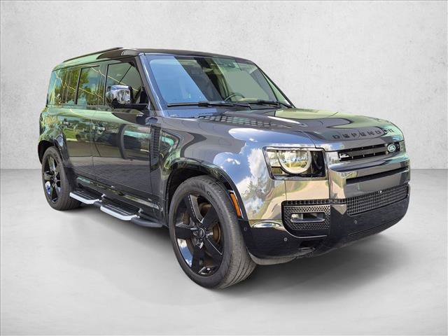 Used 2024 Land Rover Defender 110 X-Dynamic SE AWD/4WD image 3