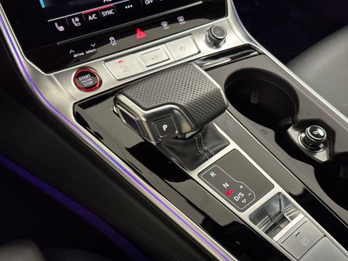 Certified 2024 Audi RS 6 performance AWD/4WD image 22