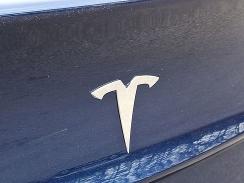 Used 2018 Tesla Model 3 Long Range image 31