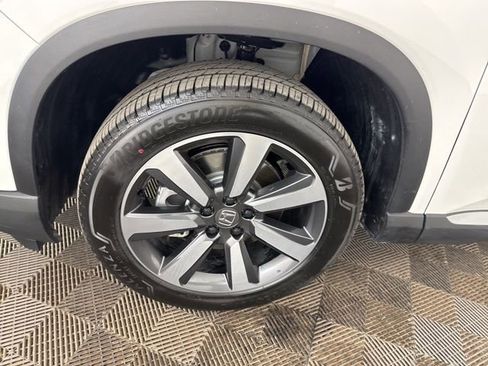 Certified 2025 Honda Pilot Elite image 34