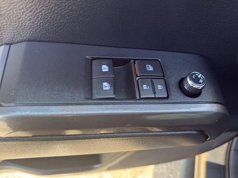 Used 2016 Toyota Tacoma TRD Sport image 13