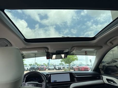 Used 2025 Toyota Camry XLE w/ Premium Plus Package image 16