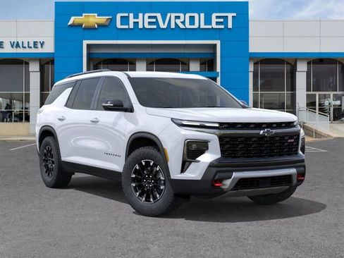 New 2026 Chevrolet Traverse Z71 w/ Enhanced Driving Package image 7