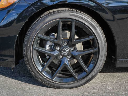 Used 2025 Honda Civic Sport image 13