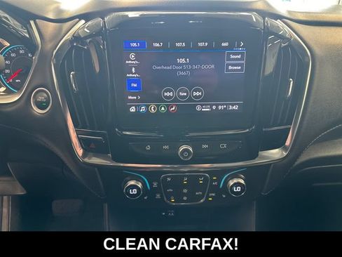 Used 2023 Chevrolet Traverse LT w/ LT Premium Package AWD/4WD image 3
