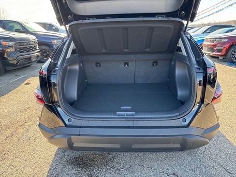 Used 2025 Hyundai Kona SEL image 14