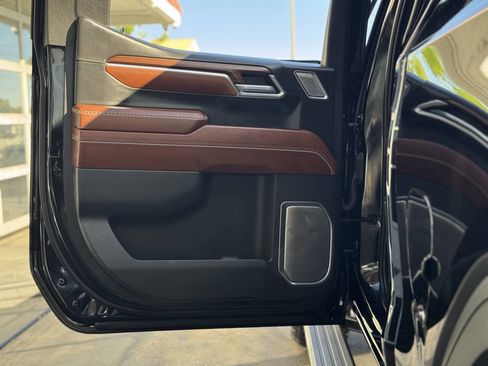 Used 2023 GMC Sierra 1500 Denali Ultimate image 35