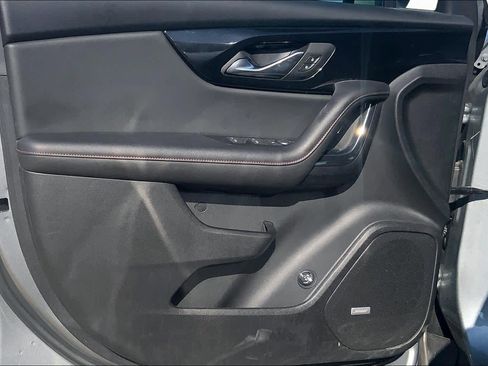 Used 2025 Chevrolet Blazer RS FWD image 21