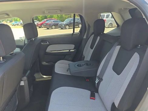 Used 2017 GMC Terrain SLE FWD image 30