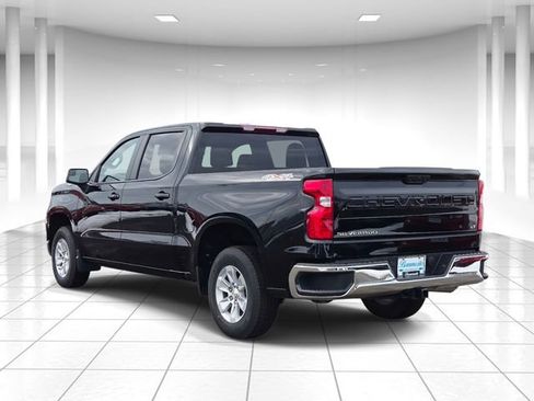 Used 2025 Chevrolet Silverado 1500 LT image 3