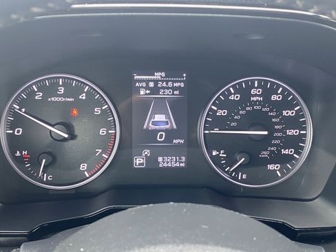 Used 2025 Subaru Outback Premium image 11