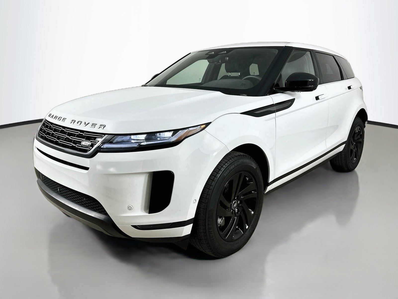 Used 2026 Land Rover Range Rover Evoque S AWD/4WD image 1