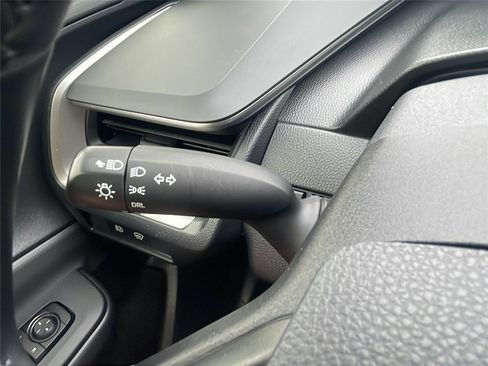 Used 2024 Toyota Prius LE image 23