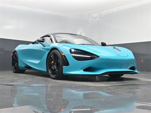 Used 2024 McLaren 750S Spider image 28