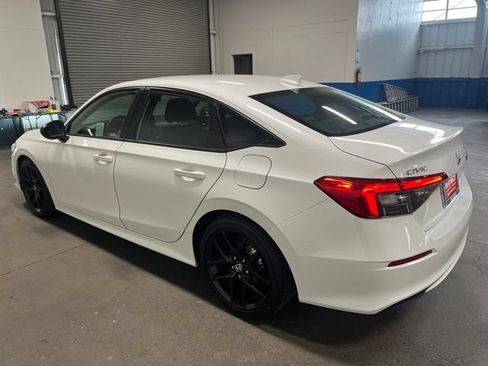 Used 2024 Honda Civic Sport image 5
