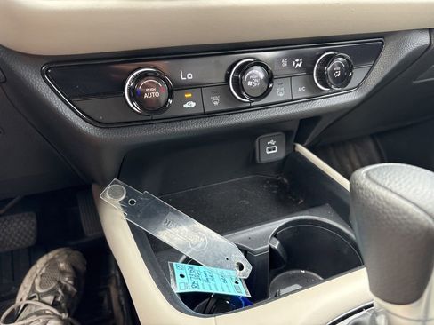 Used 2024 Honda HR-V LX image 25