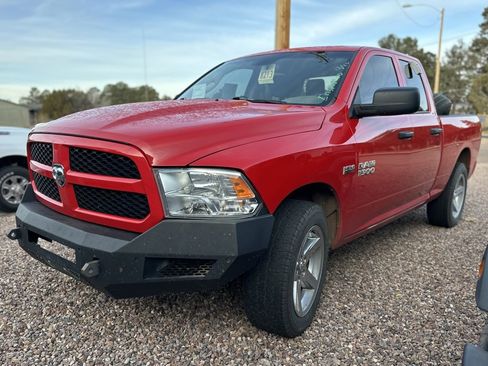 Used 2017 RAM 1500 Express image 2