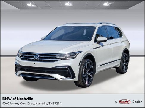 Used 2022 Volkswagen Tiguan SEL R-Line image 1