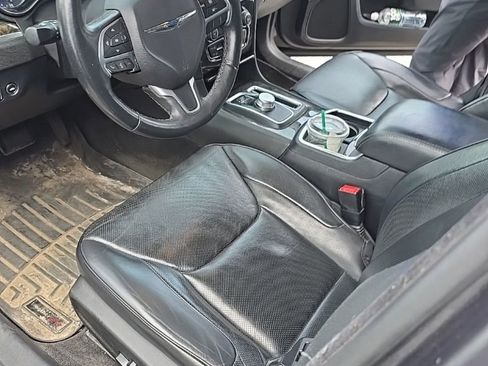 Used 2016 Chrysler 300 C AWD/4WD image 3