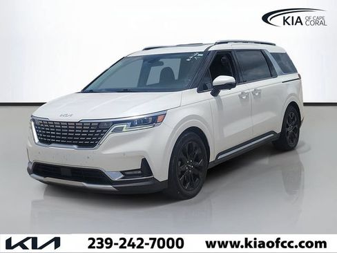Used 2022 Kia Carnival SX Prestige FWD image 3