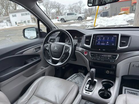 Used 2017 Honda Ridgeline RTL-T image 29