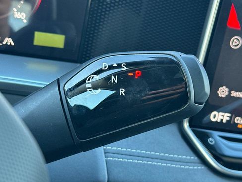 New 2026 Volkswagen Tiguan SE image 20