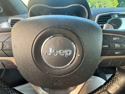 Used 2016 Jeep Grand Cherokee Limited AWD/4WD image 16