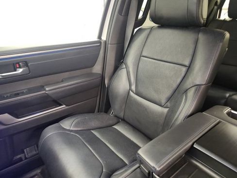 Used 2024 Toyota Tundra Platinum AWD/4WD image 16