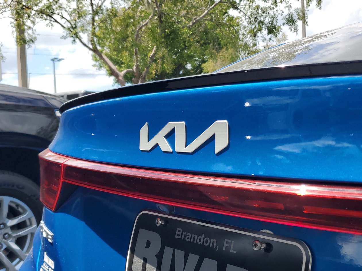 Used 2023 Kia Forte GT-Line FWD image 6