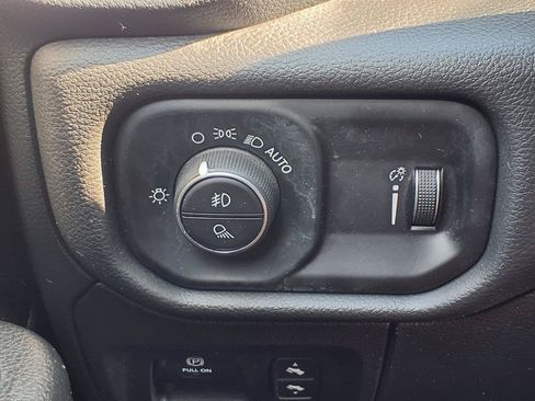 Used 2021 RAM 1500 Big Horn AWD/4WD image 9
